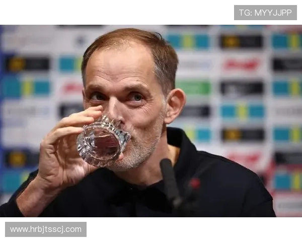 英橄新星夺冠祝福三狮冲世界杯